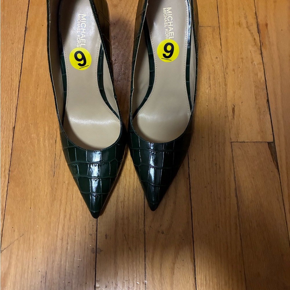 Michael Kors Dark Green Croc-Embossed Heels